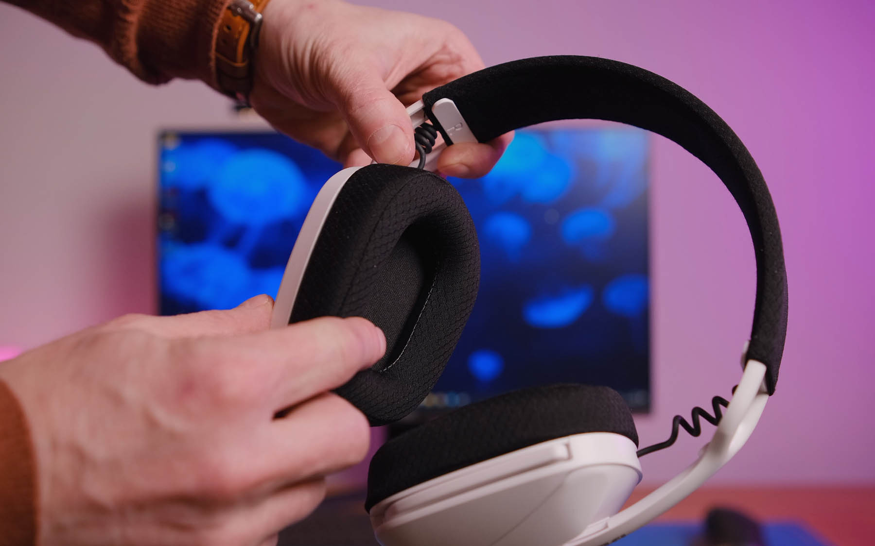 Bloody GR280: універсальна бездротова гарнітура для ігор, роботи та повсякденного використання