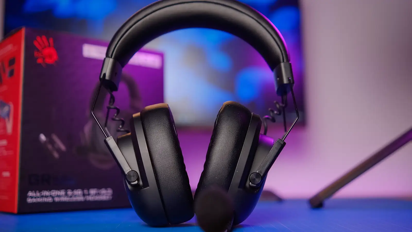Bloody GR585: universal wireless headset with autonomy up to 80 hours
