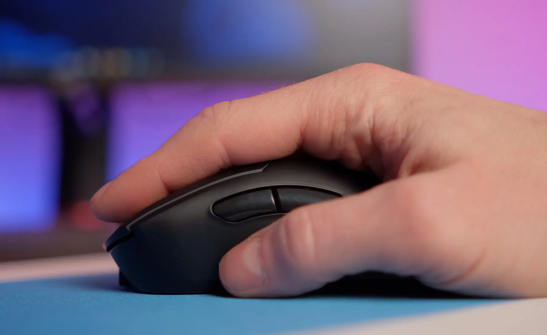 Bloody R73 Ultra Duo: Die Evolution der kabellosen Gaming-Maus mit der Dockingstation der neuen Generation