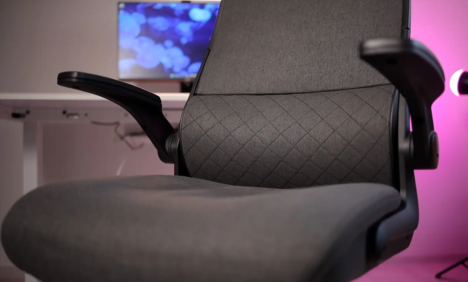 COUGAR STRYDER: a classic chair with the sturdiness of gaming models