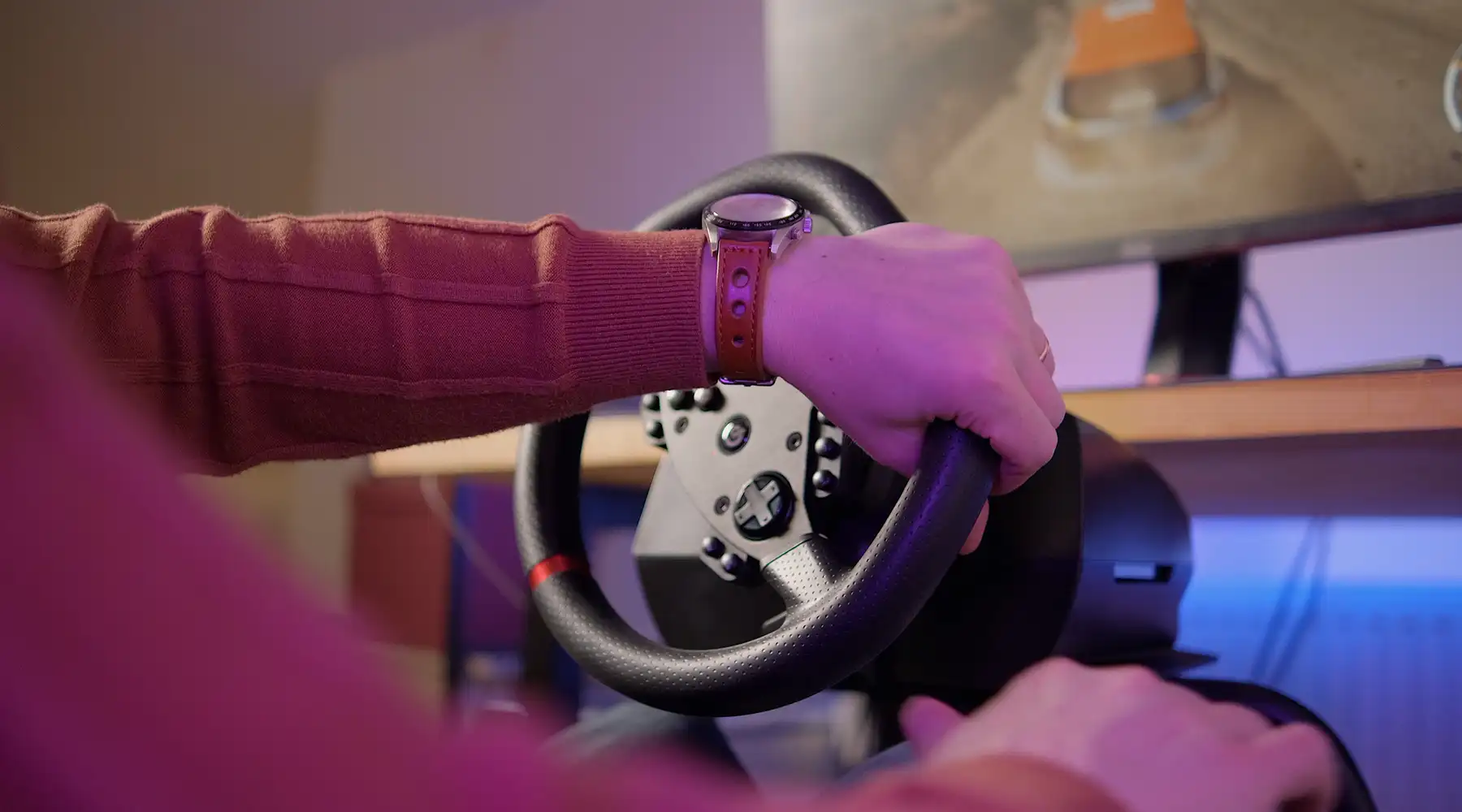 GamePro RS400 y RW070: simracing óptimo con la sensación de carreras reales