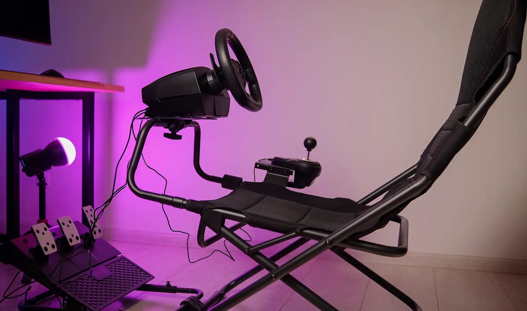 GamePro RS400 y RW070: simracing asequible con la sensación de carreras reales