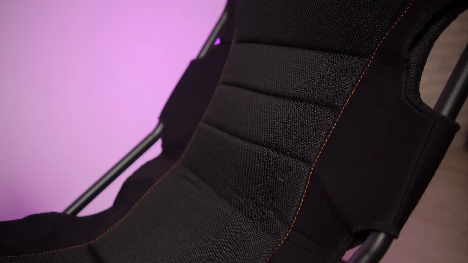 GamePro RS400 y RW070: simracing óptimo con la sensación de carreras reales