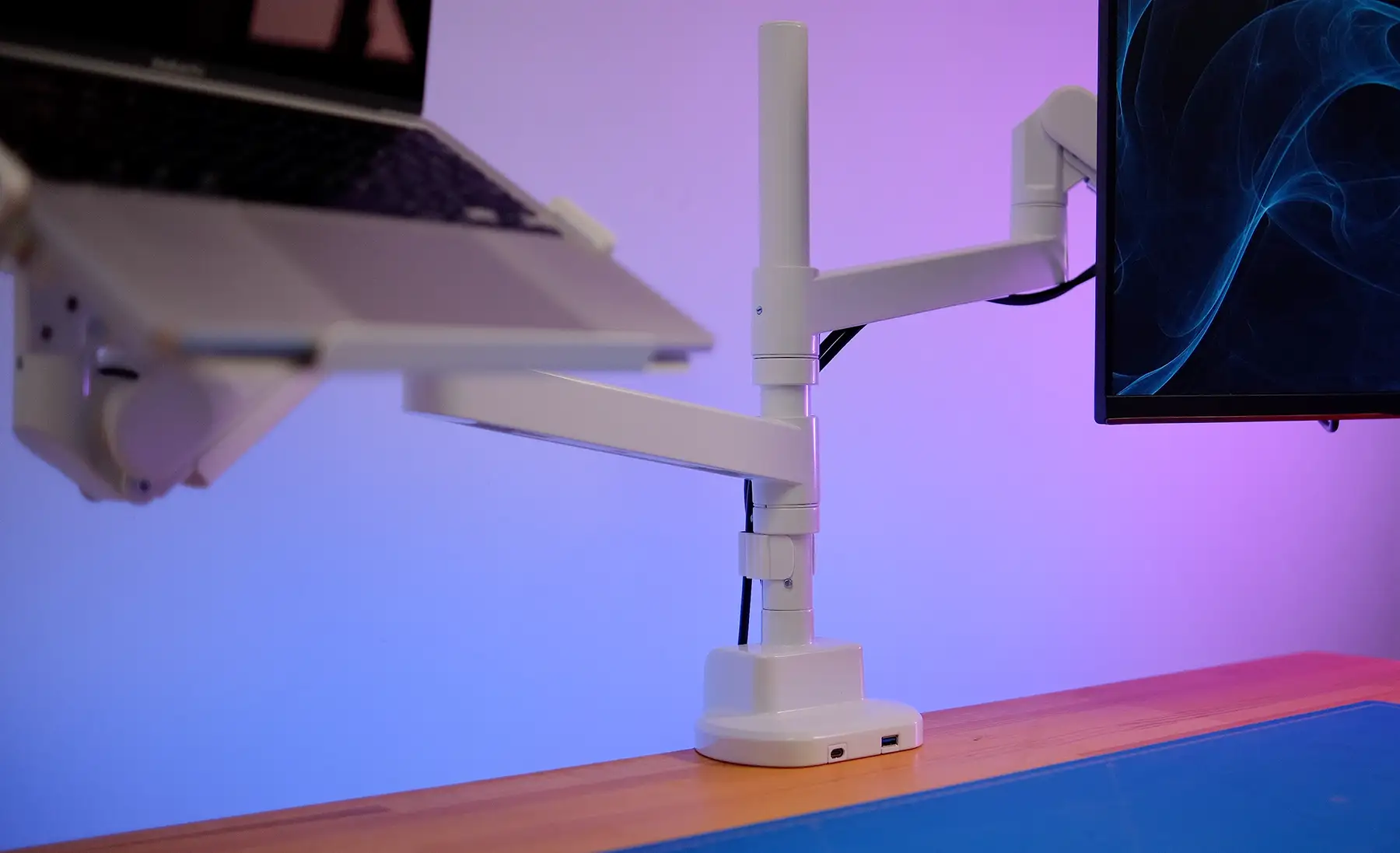 Review of GamePro and OfficePro Mounts: Comfort, Ergonomics, and Order at the Workplace
