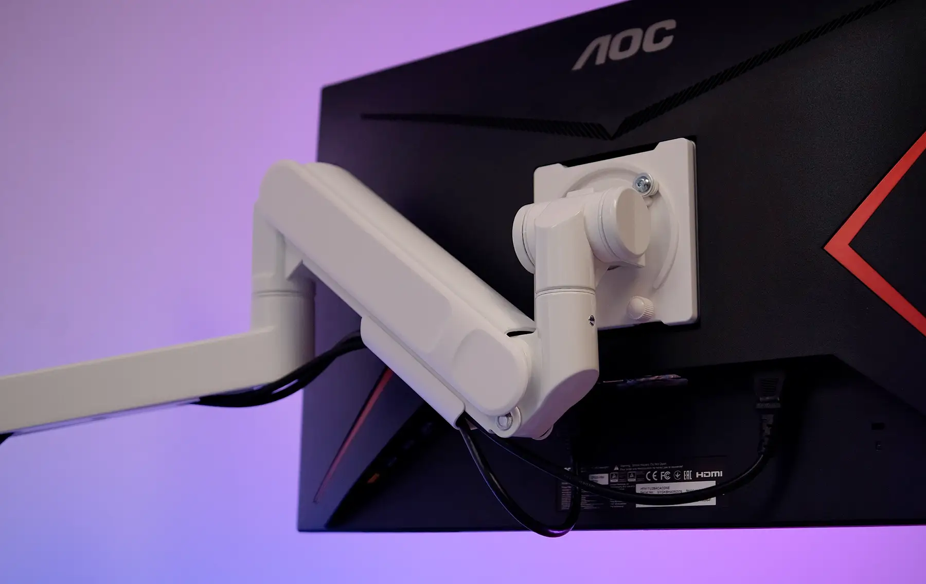 Review of GamePro and OfficePro Mounts: Comfort, Ergonomics, and Order at the Workplace