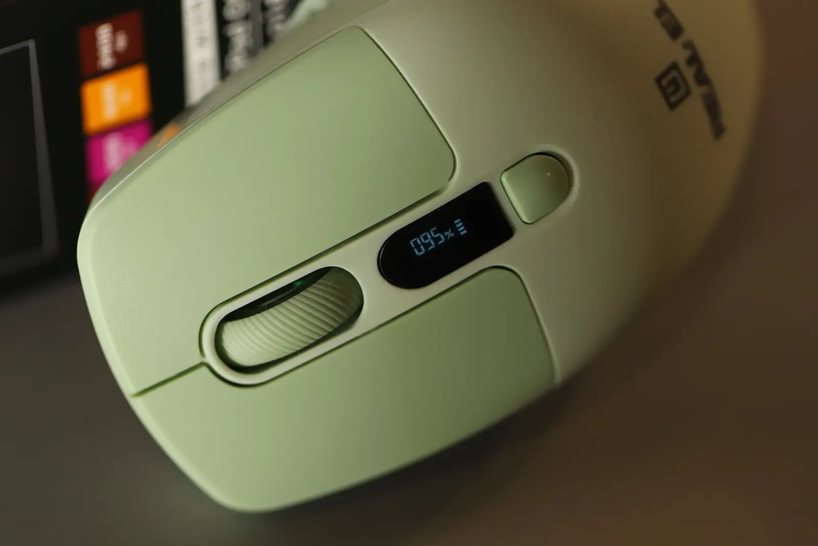 Review of REAL-EL RM-481W: Symmetrical Design, Built-in Display and Triple Connection