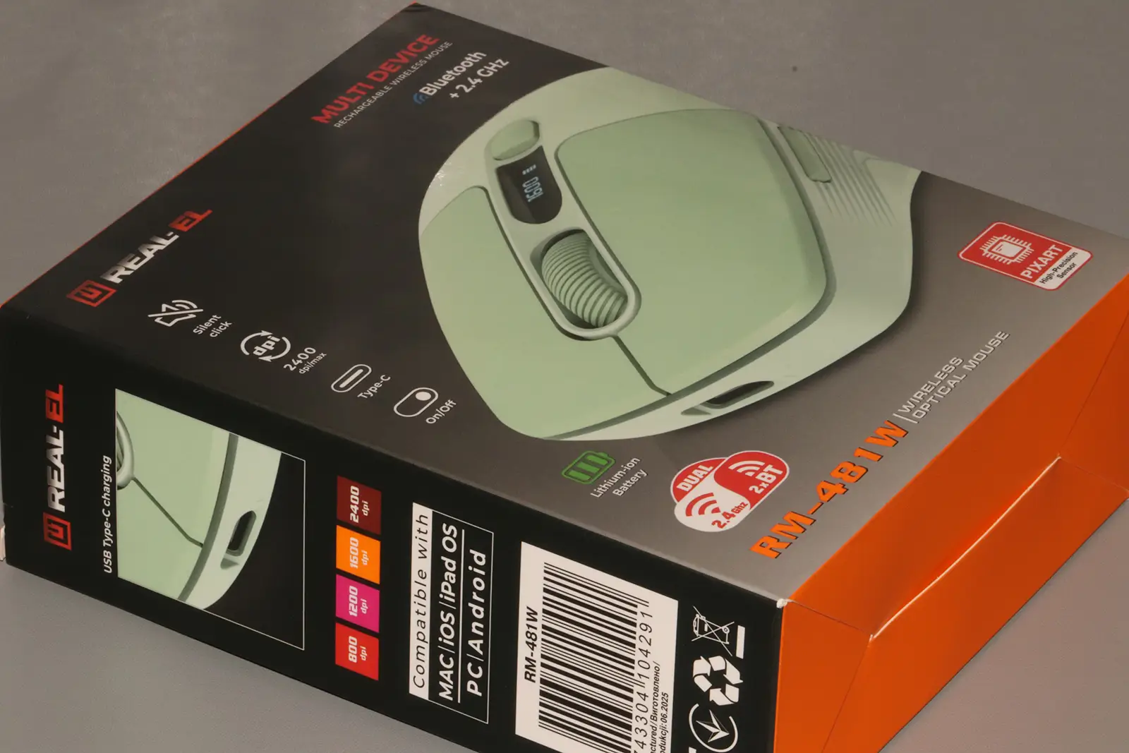 Review of REAL-EL RM-481W: Symmetrical Design, Built-in Display and Triple Connection