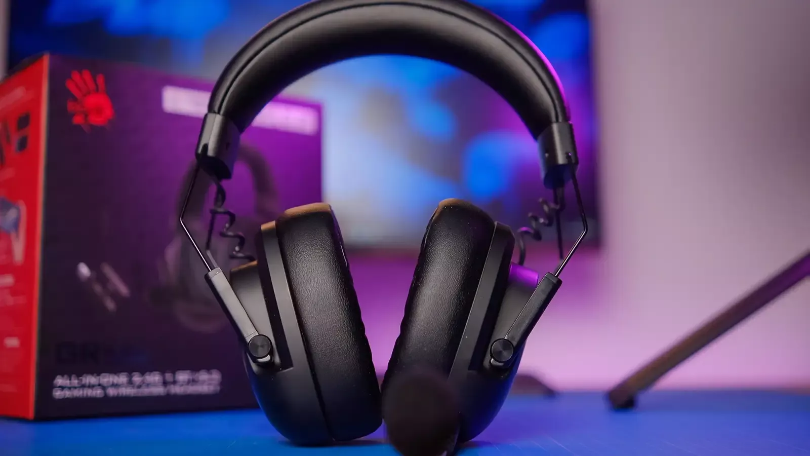 Bloody GR585: universal wireless headset with autonomy up to 80 hours