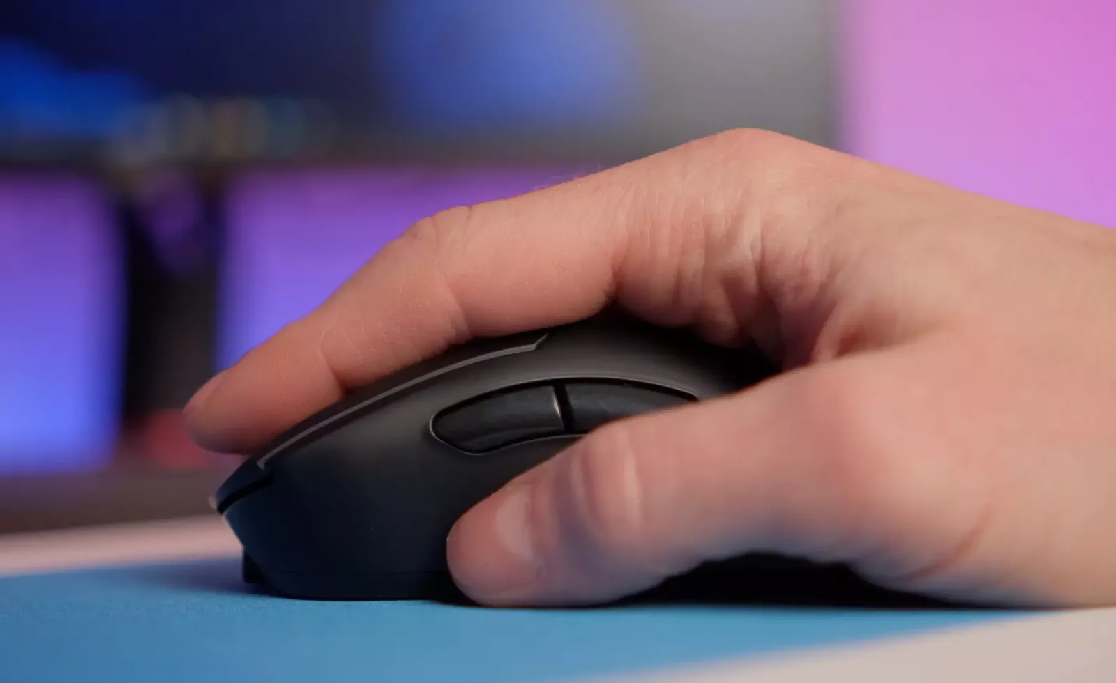 Bloody R73 Ultra Duo: evolution of a wireless gaming mouse with a next-generation docking station