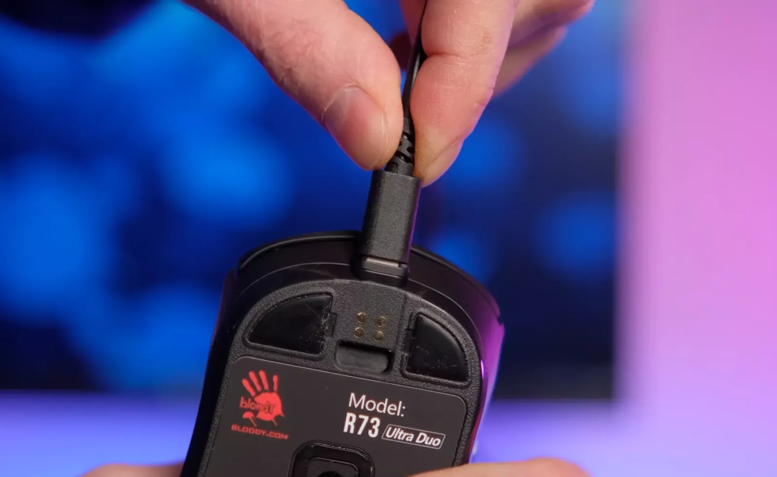 Bloody R73 Ultra Duo: evolution of a wireless gaming mouse with a next-generation docking station