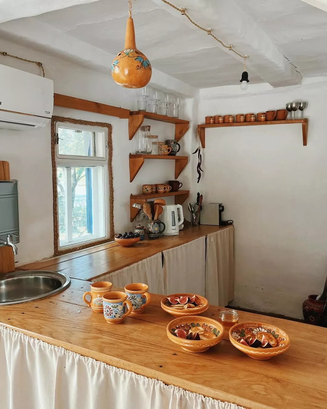 Top 11 Interesting Places to Go and See in Opishnia