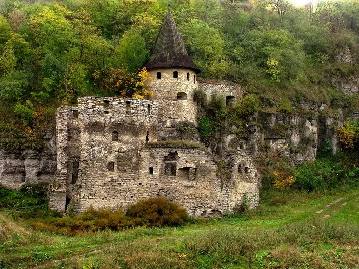 Top 14 Lesser-Known Places to Go and See in Kamianets-Podilskyi