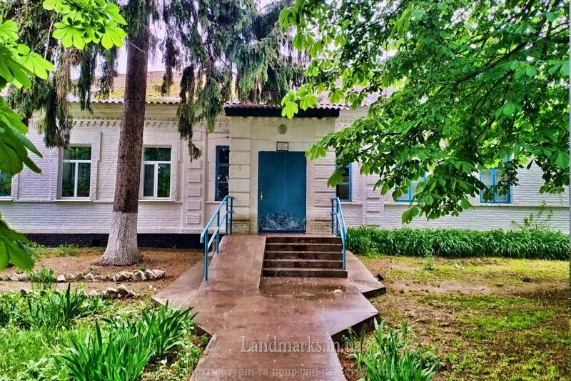 Амбулаторія-лікарня у Вознесенському