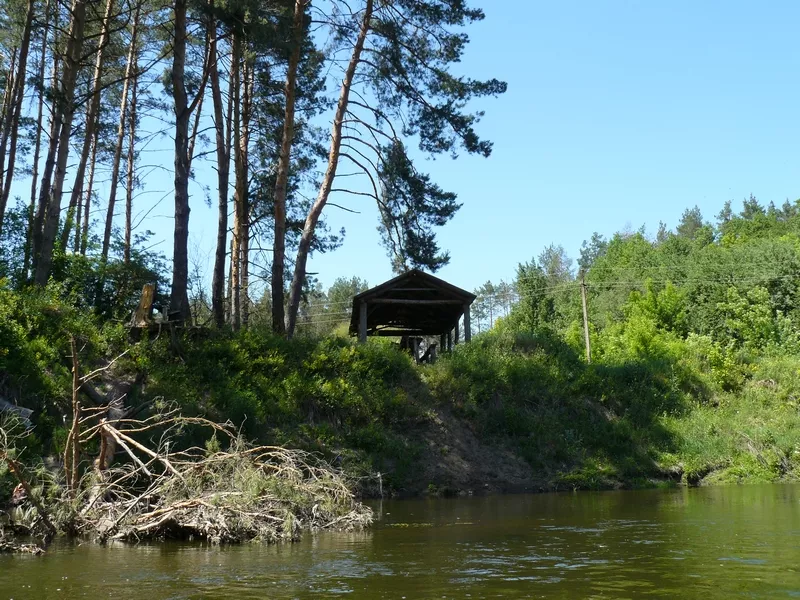 Українські дрони уразили склад Wildberries у Ленінградській області РФ