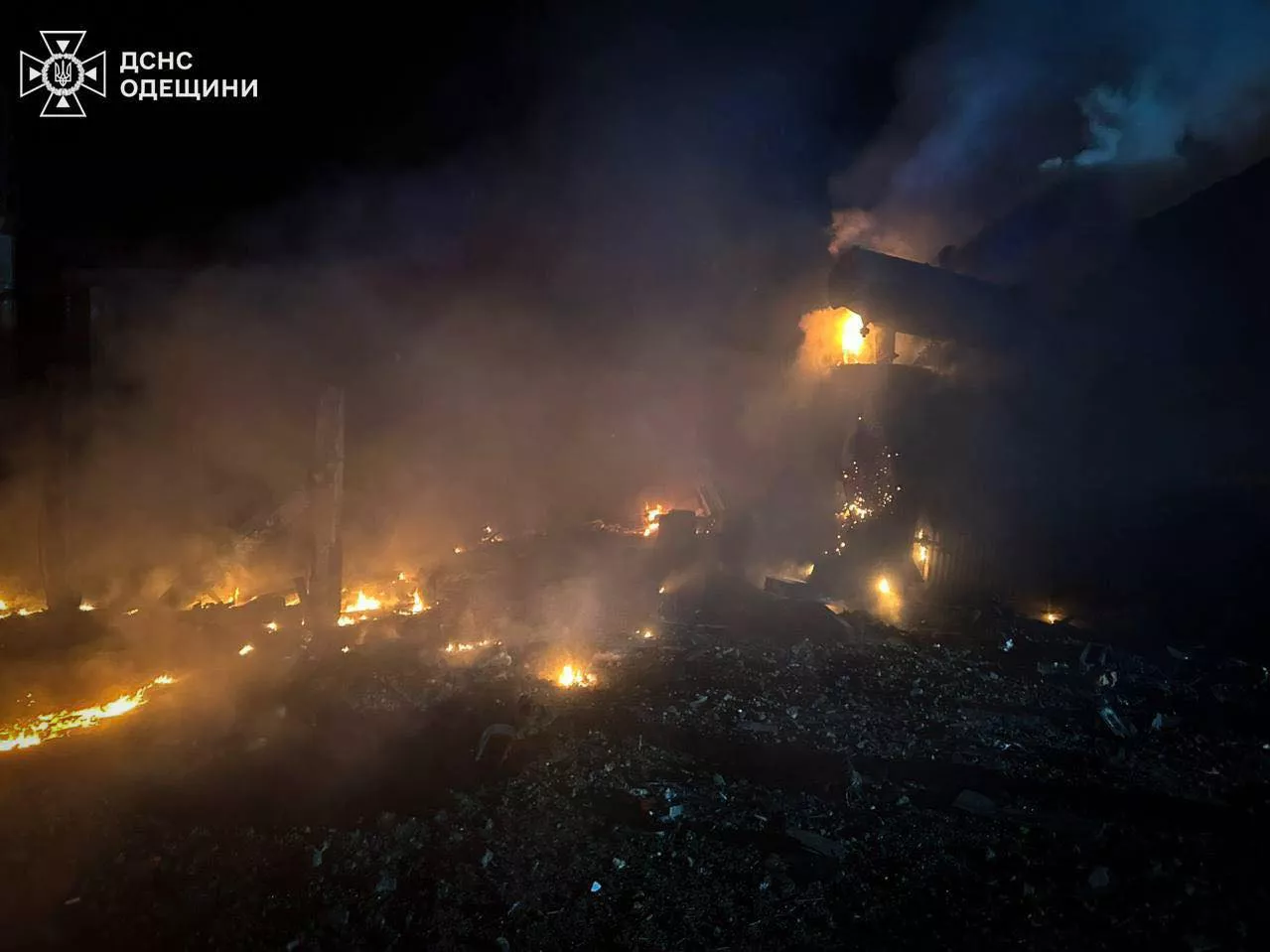 Окупанти атакували Одещину: пошкоджено баржу та об’єкти інфраструктури