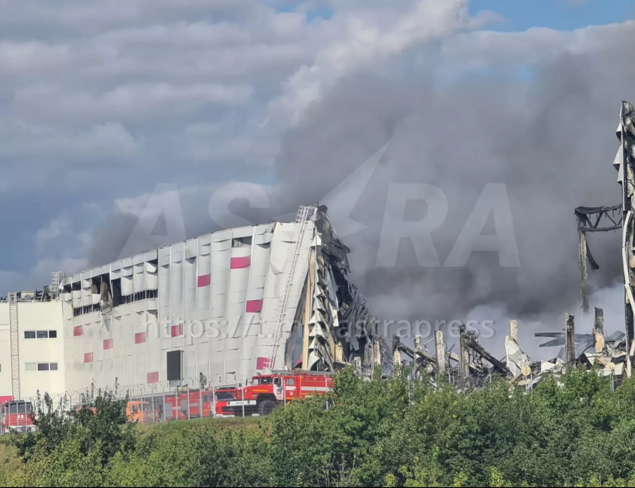 Belgorod university involved in drone research catches fire after overnight attack, Wildberries warehouse also burns