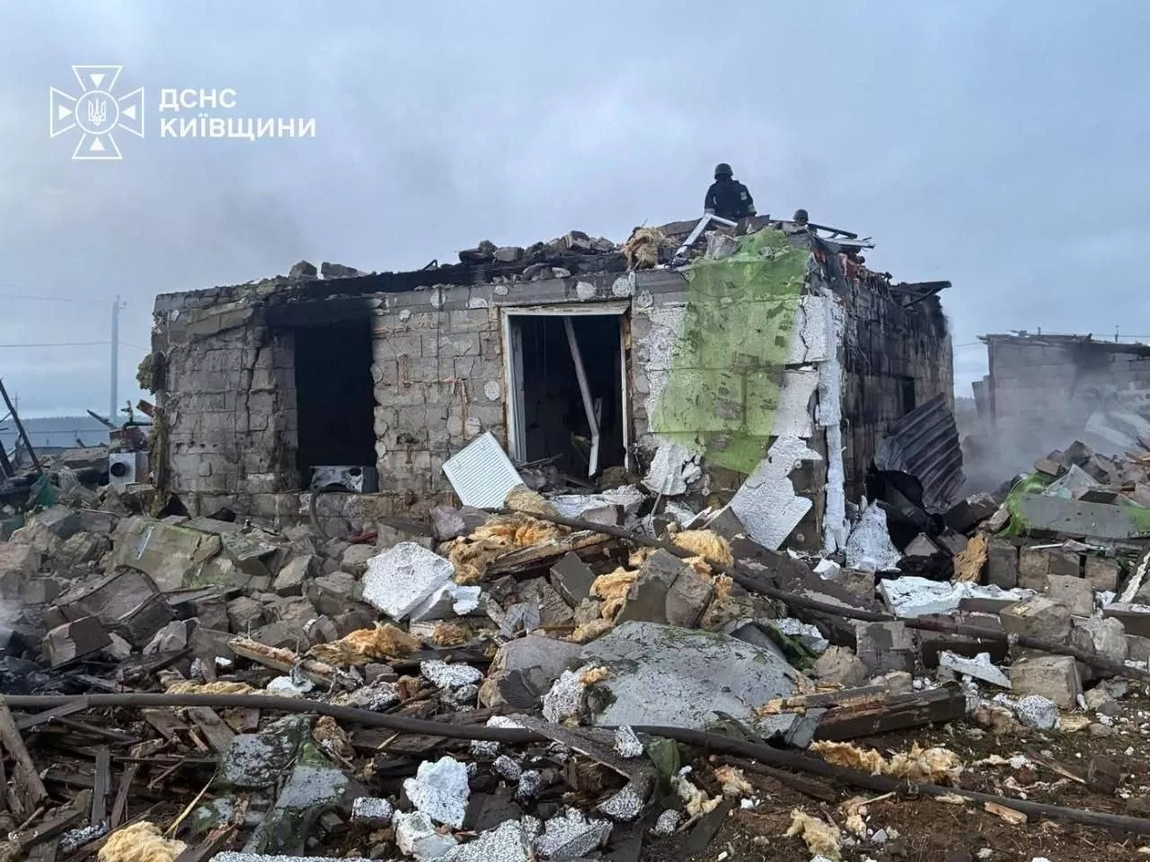 Росія атакувала Фастівський район: постраждала родина з трьома дітьми