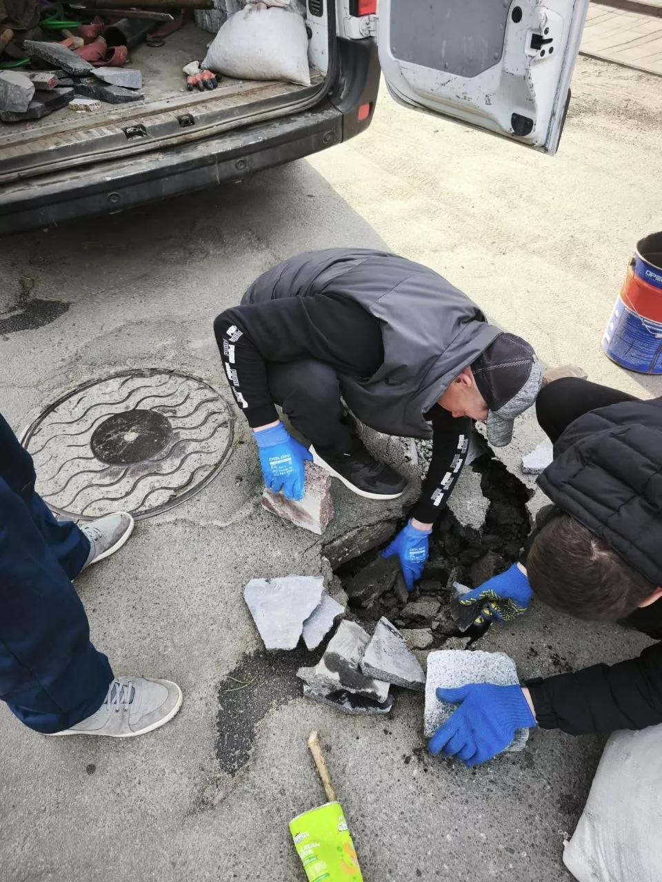Теракт у Броварах: двох підозрюваних затримано, серед них 17-річний хлопець