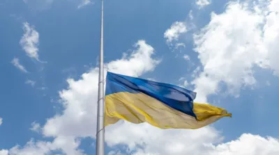 26 грудня у Києві приспустять 90-метровий державний прапор через штормовий вітер до 20 м/с