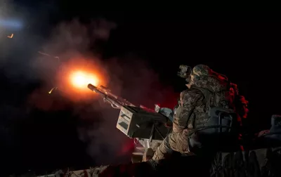 Дніпро під атакою дронів: пожежі та вибухи в місті