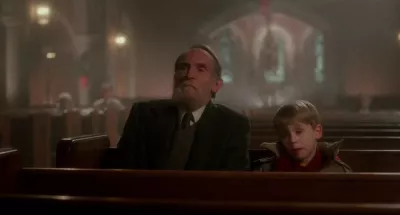 Фанати "Сам удома" шокували теорією: старий Марлі — це Ісус Христос