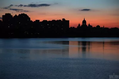 Графіки відключення світла у Києві та 6 областях: Укренерго попередило про жорсткі обмеження