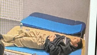 Коміку Нурлану Сабурову заборонили в'їзд до Росії на 50 років через його позицію щодо війни в Україні