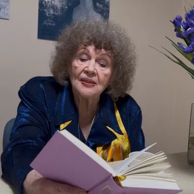 Лина Костенко святкує 96-річчя: Святослав Вакарчук, фото і д祝вання в мережі