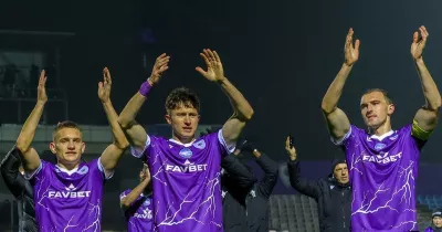 ЛНЗ розгромив "Оболонь" 3:0 та очолив турнірну таблицю УПЛ