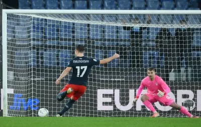 Малиновський забив пенальті у видовищному матчі «Лацио» проти «Дженоа» у Римі