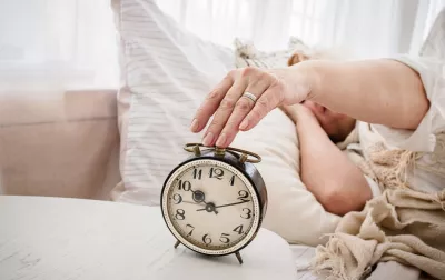 Переход на летнее время в Украине: как адаптироваться к смене часов в 2026 году