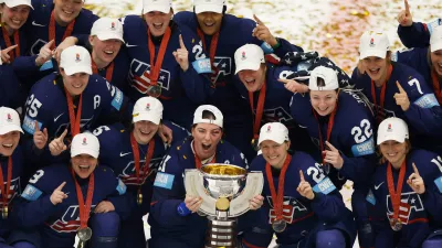 Перемога американських хокеїсток над Канадою: історичні моменти Олімпіади 2026 у Мілані