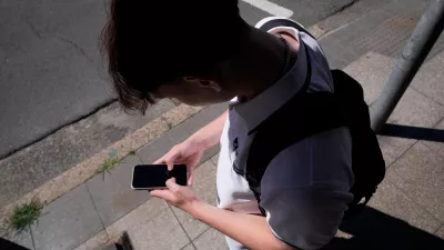 «Підлітки оскаржують заборону соціальних мереж в Австралії в суді»