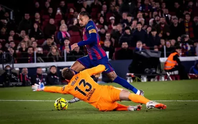 "Полуфінал Кубка Іспанії: «Атлетико Мадрид» приймає «Барселону» з кадровими проблемами"