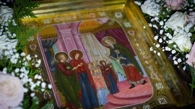 Православні віряни відзначають Введення у храм Пресвятої Богородиці з молебнем в Києво-Печерській Лаврі