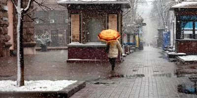 Прогноз погоди: значні дощі, заморозки та мокрий сніг в Україні сьогодні