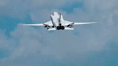 Російські бомбардувальники Ту-22М3 здійснили п'ятигодинний політ над Балтійським морем