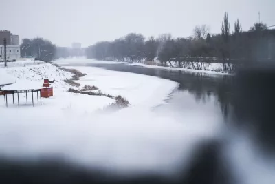 У Сумах бізнес щодня зупиняється на хвилину, аби вшанувати загиблих Героїв