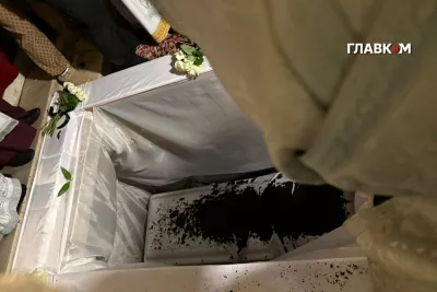 Україна прощалася з Патріархом Філаретом: жалобна процесія до Володимирського собору