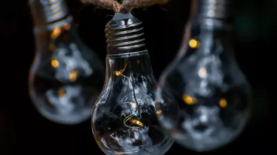 Укренерго оголосило критичні аварійні відключення у кількох областях України