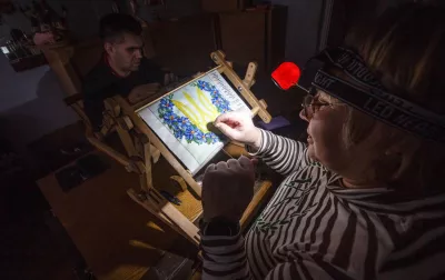 В Україні тривають екстрені відключення електрики через атаки РФ на енергосистему