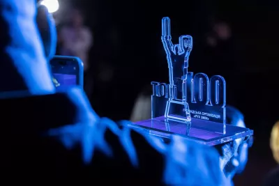 Віталій Кличко відзначив кращі громади Києва на премії «ТОП-100»