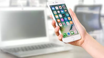 Влада дозволила громадам підтримувати мобільний зв'язок під час блекаутів — Михайло Федоров