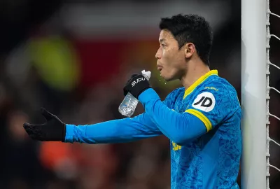 «Вулвергемптон» і «Вест Гем» зіграють у критичному матчі боротьби за виживання