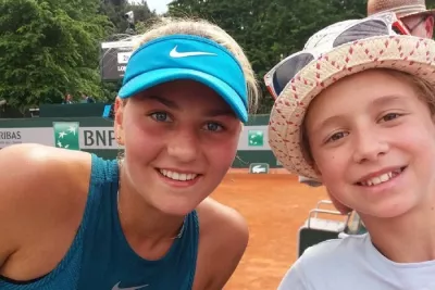 Заголовок: Український фінал WTA 250: Марта Костюк та Вероніка Подрез змагаються за титул у Руані