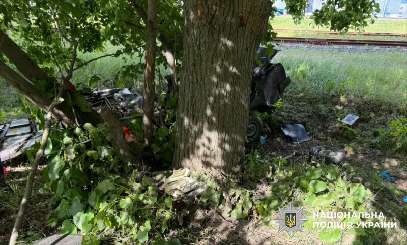 На Київщині п’яний водій злетів у кювет: загинули двоє дітей