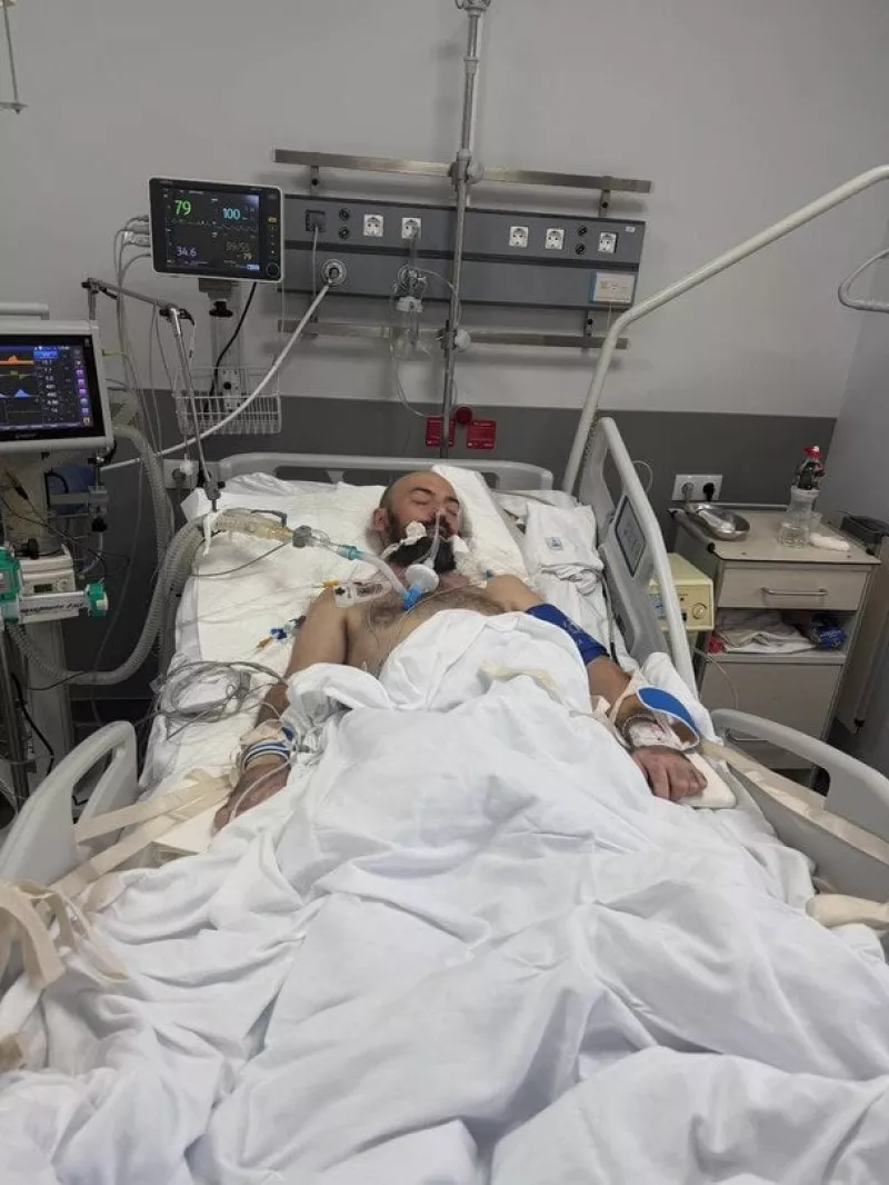 Адам у комі: українські зірки шоковані критичним станом співака Михайла Клименка