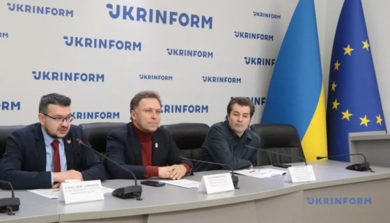 День гідності та свободи: безкоштовні екскурсії та нові матеріали від Музею Майдану у Києві
