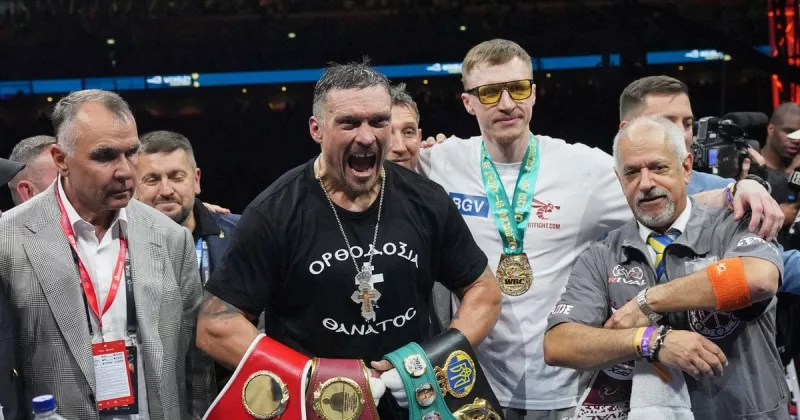 Фабіо Вордлі здобуває титул чемпіона WBO після відмови Усика від поясу