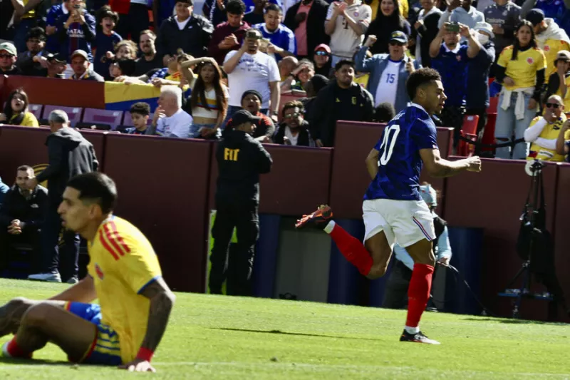 Франція обіграла Колумбію у товариському матчі завдяки дублю Дуе